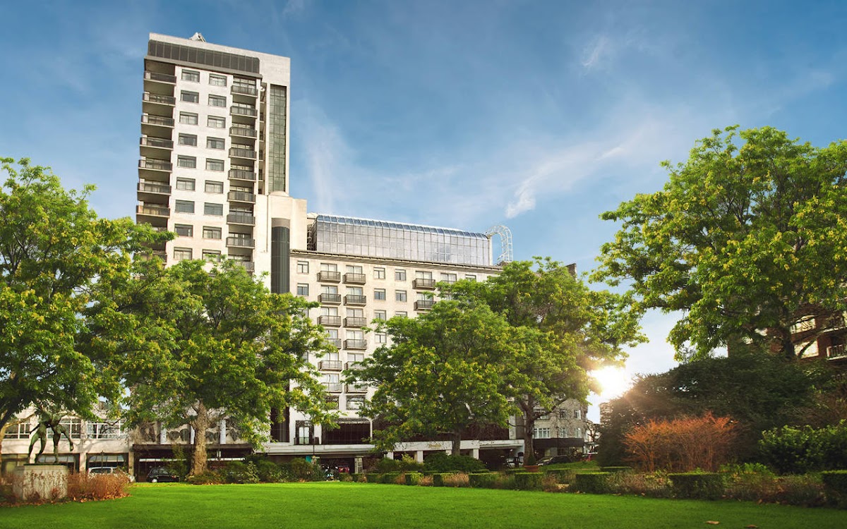 Jumeirah Carlton Tower