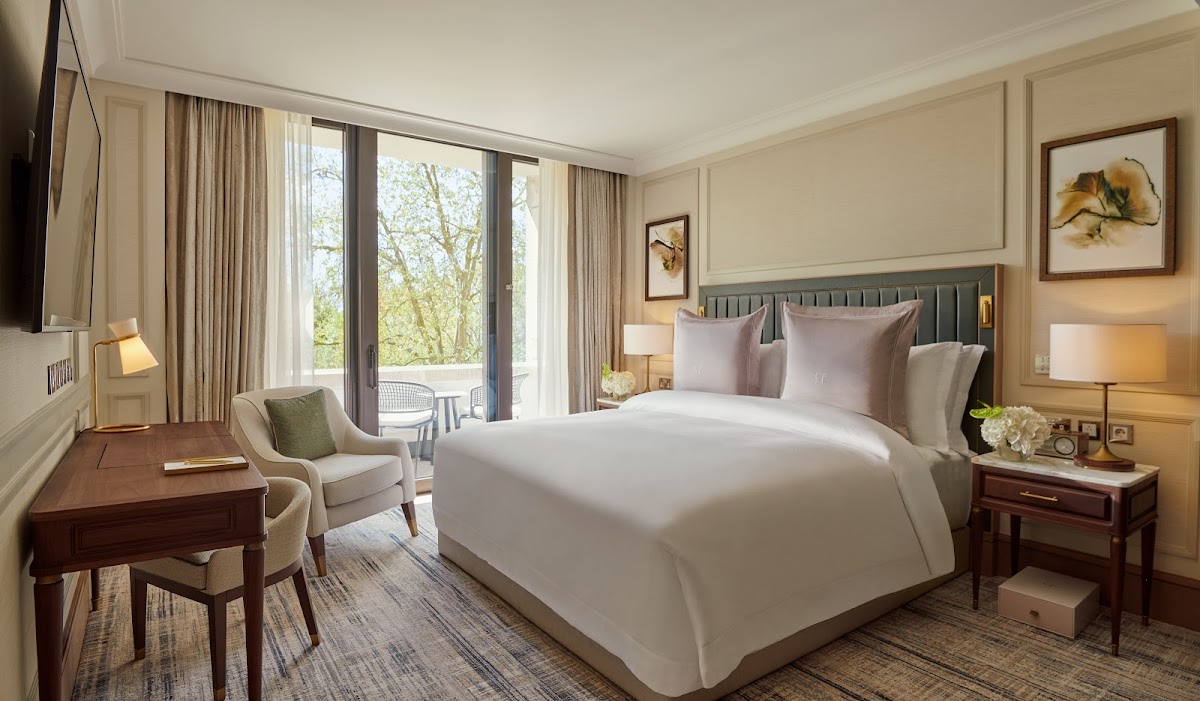 Jumeirah Carlton Tower photo 2