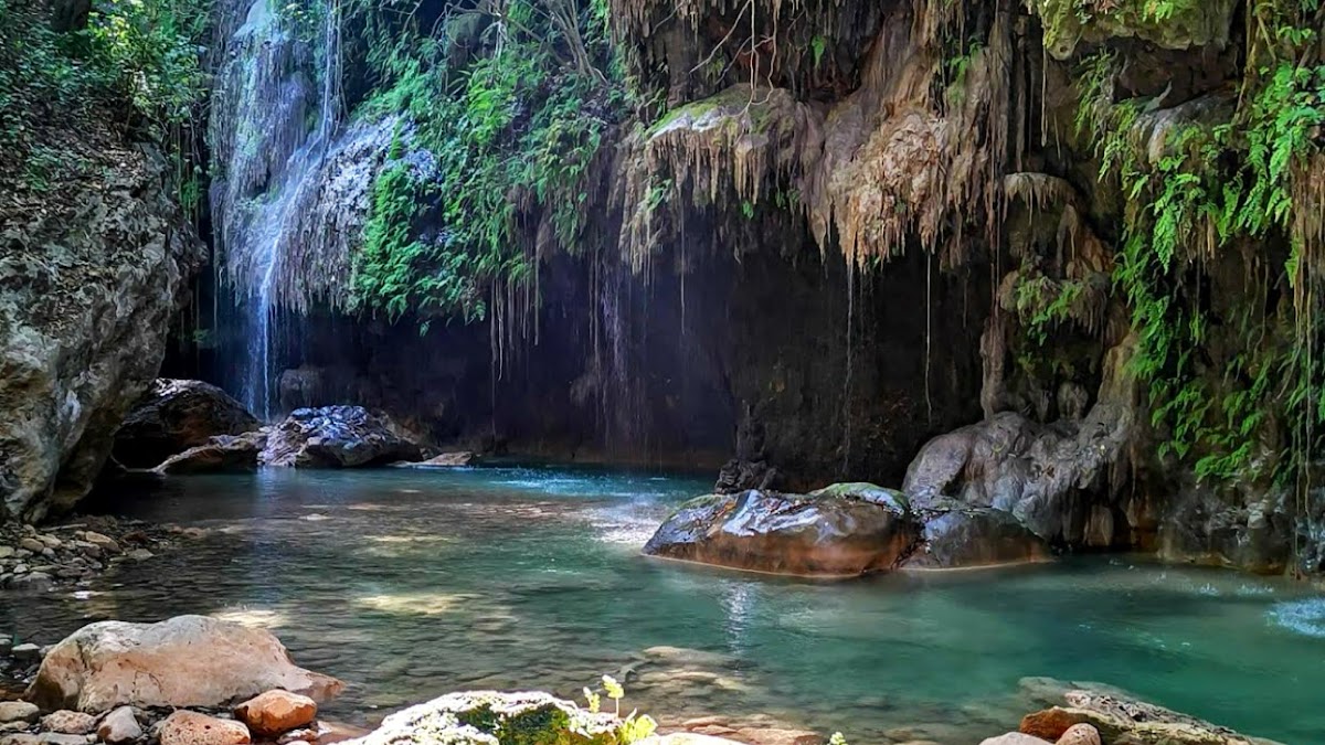 Cascada de Comala Park