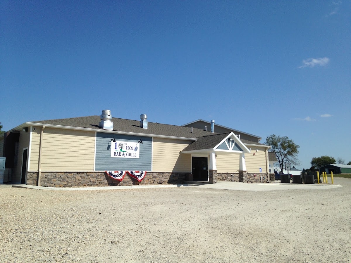 10th Hole Inn & Suite