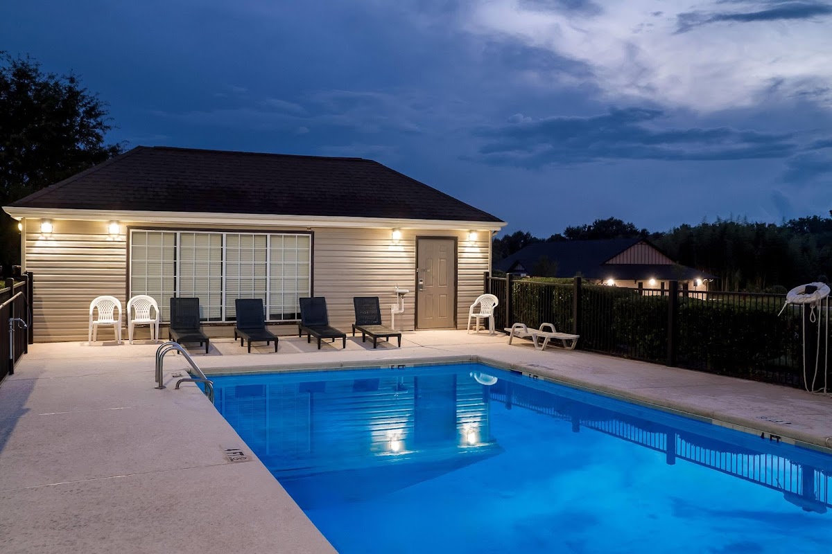 Days Inn by Wyndham Spartanburg photo 3