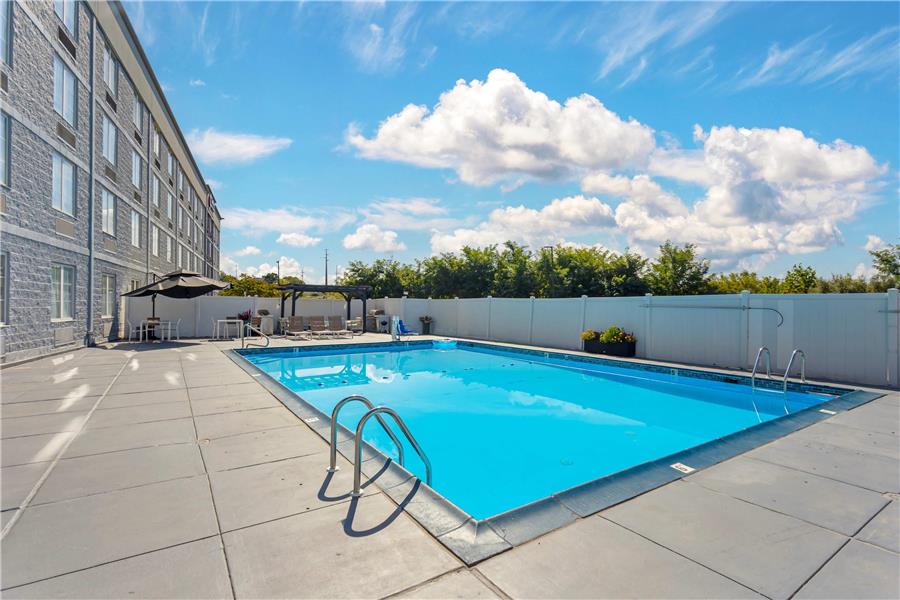Comfort Inn & Suites Pottstown Eastern Gateway photo 3