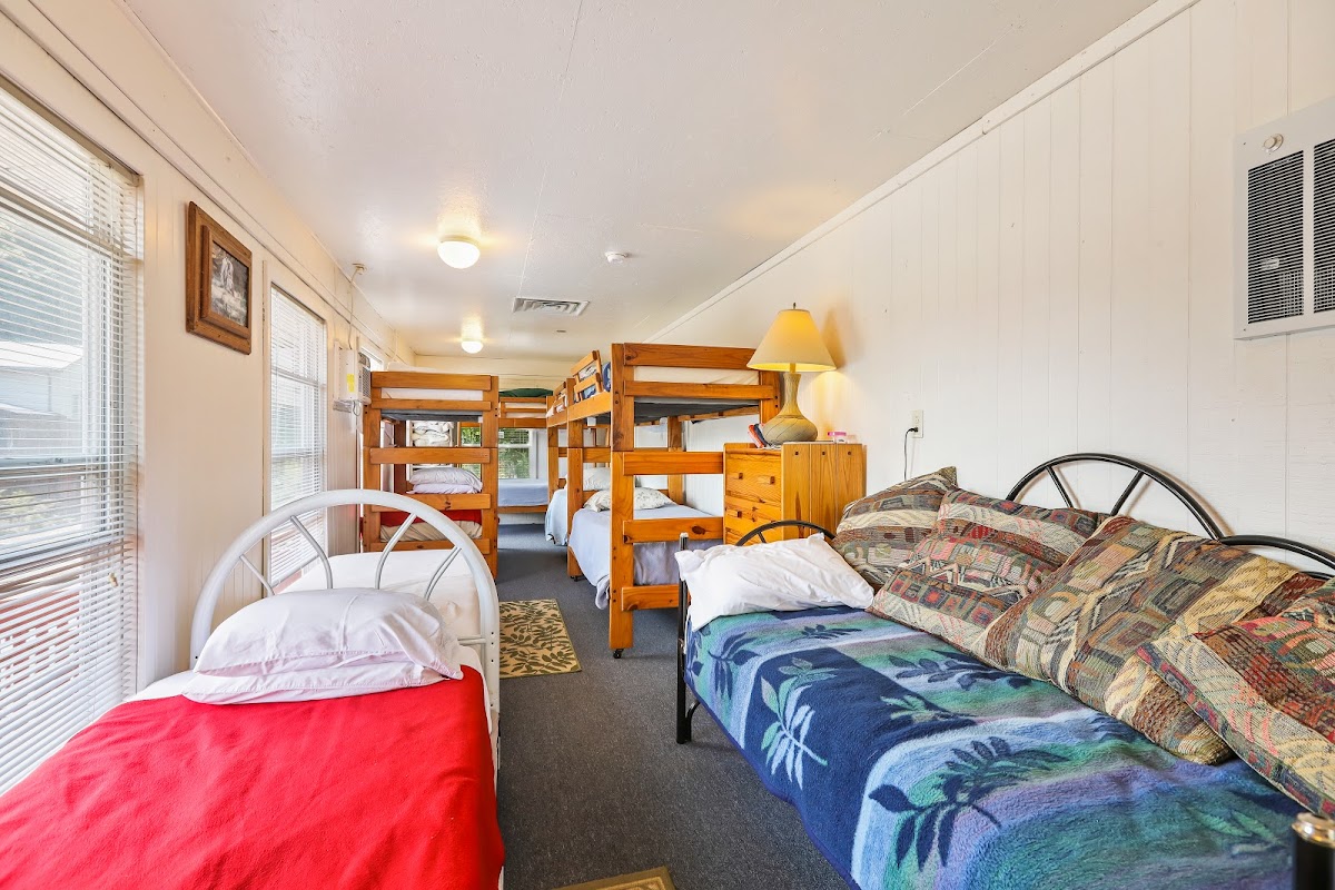 Trail Inn Lodging & Campground photo 2