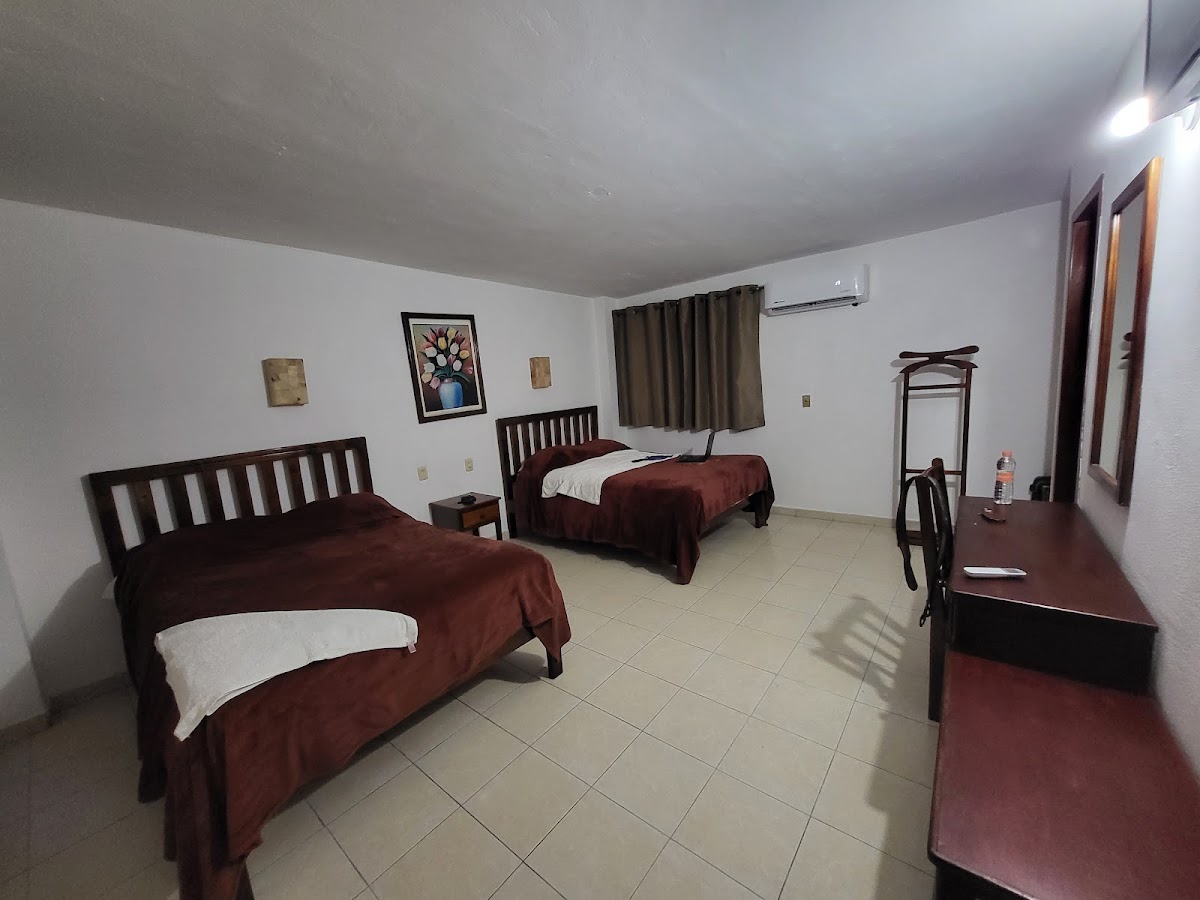 Hotel Puerta Del Sol photo 2