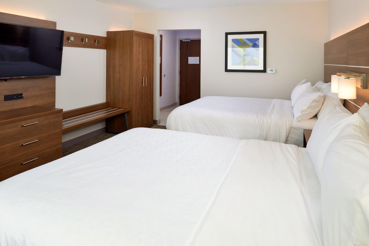 Holiday Inn Express & Suites Ottumwa by IHG photo 3