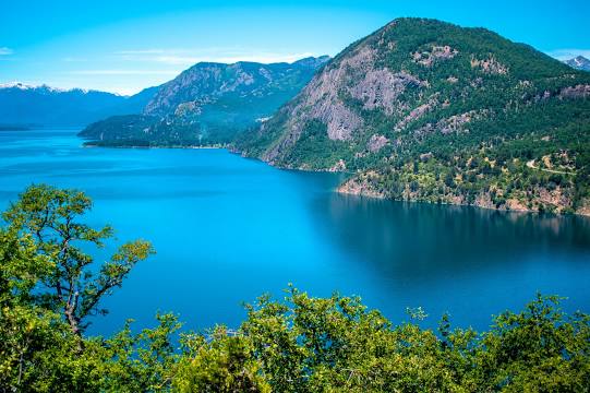 Lácar Lake
