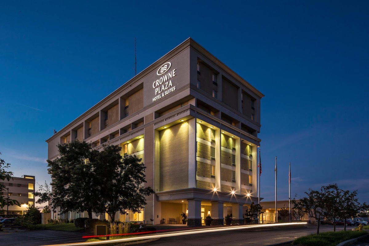 Crowne Plaza Suites Pittsburgh South by IHG