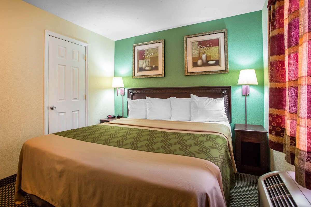 Econo Lodge Harrisburg - Hershey photo 2