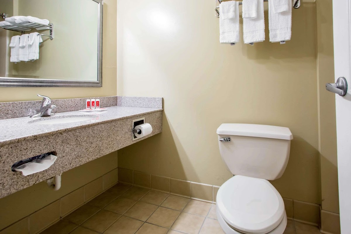 Econo Lodge Harrisburg - Hershey photo 3