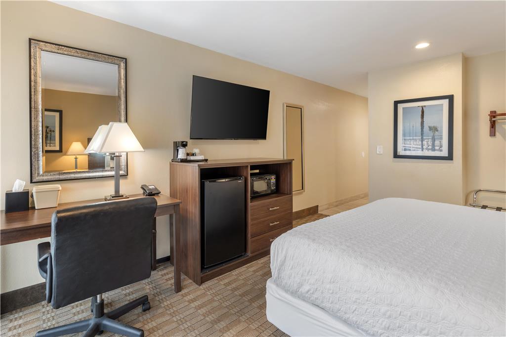 Best Western Oceanside Inn photo 2