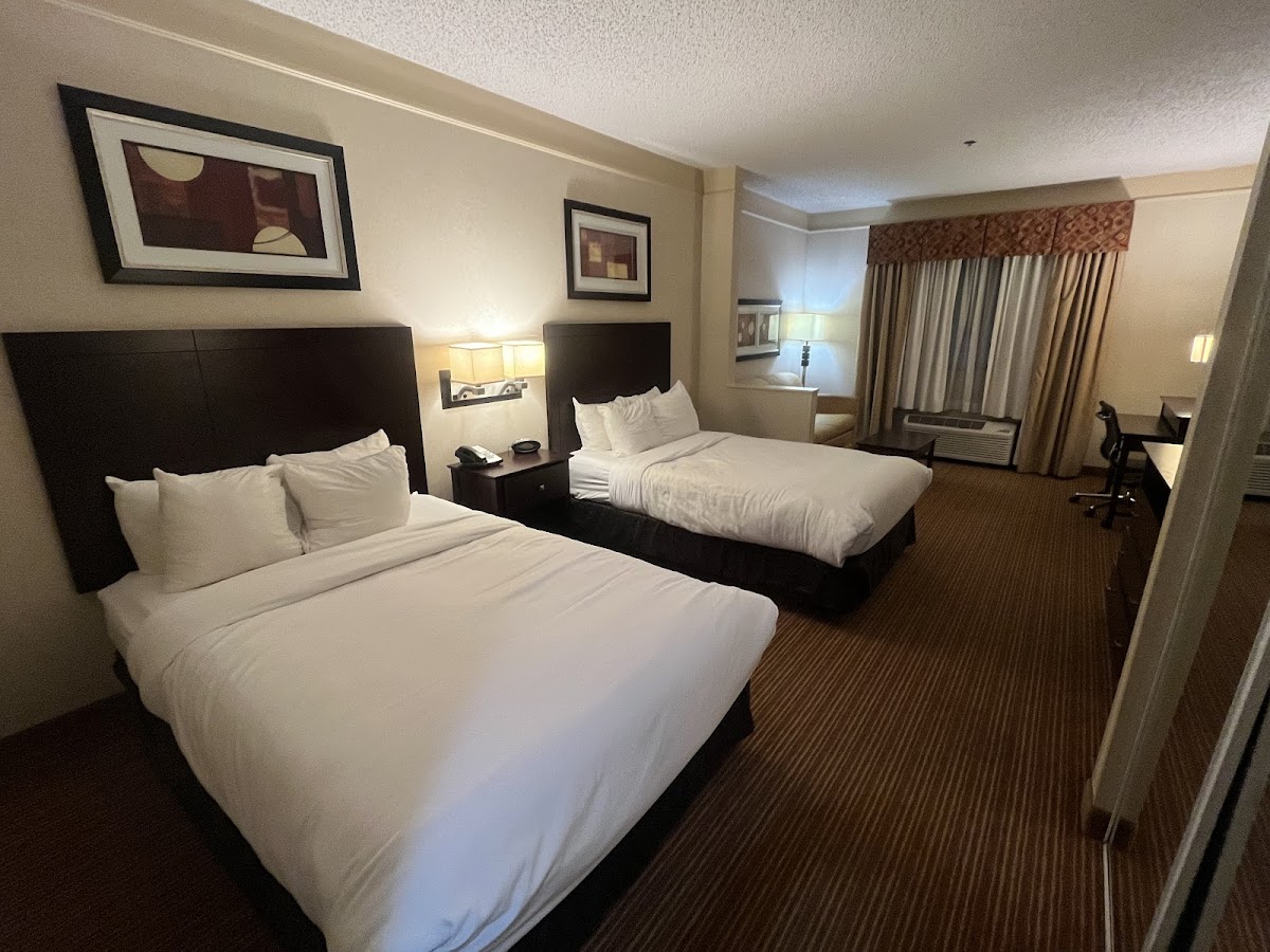 Comfort Suites Parkersburg South photo 2
