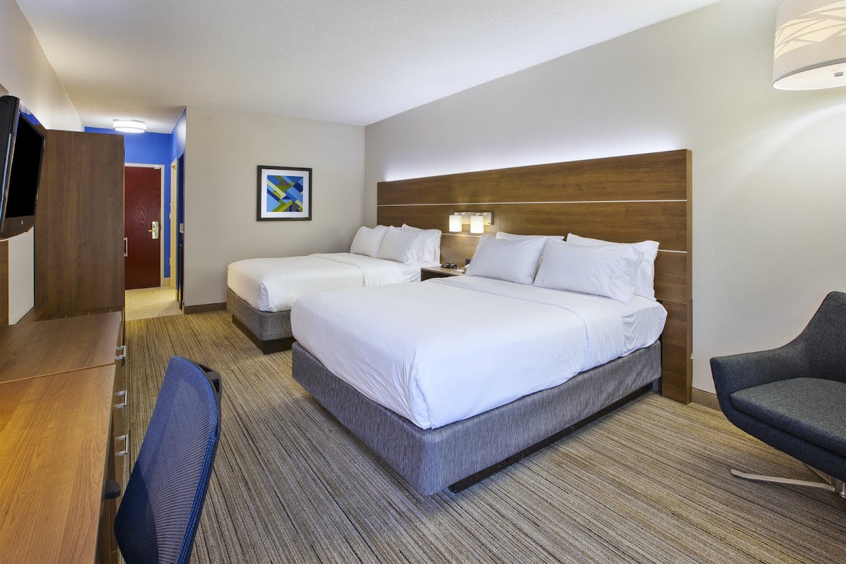 Holiday Inn Express & Suites Cincinnati Northeast-Milford by IHG photo 2