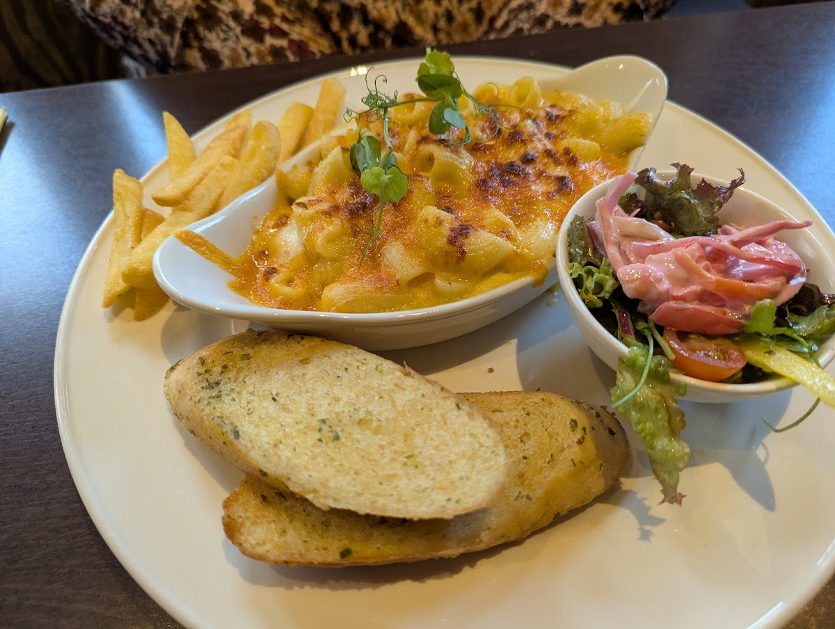 Chestnuts Restaurant & Hotel photo 3