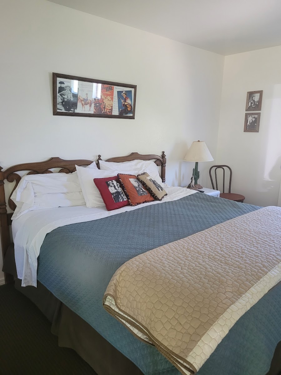 Virginia City Inn photo 3