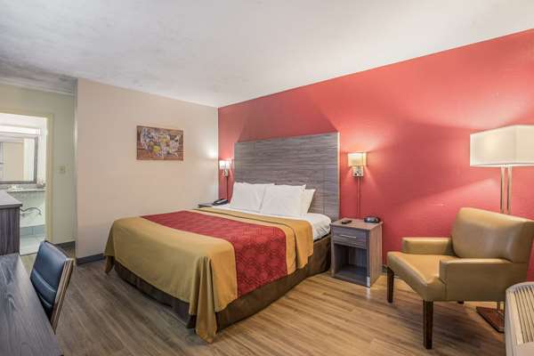 Econo Lodge Thomasville photo 2