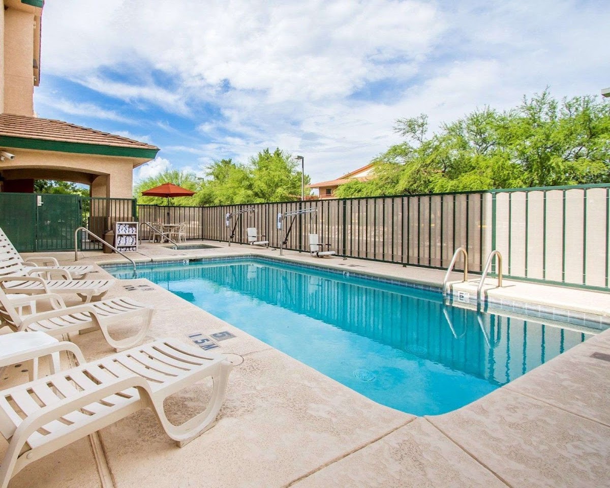 Comfort Inn & Suites Sierra Vista near Ft Huachuca photo 3