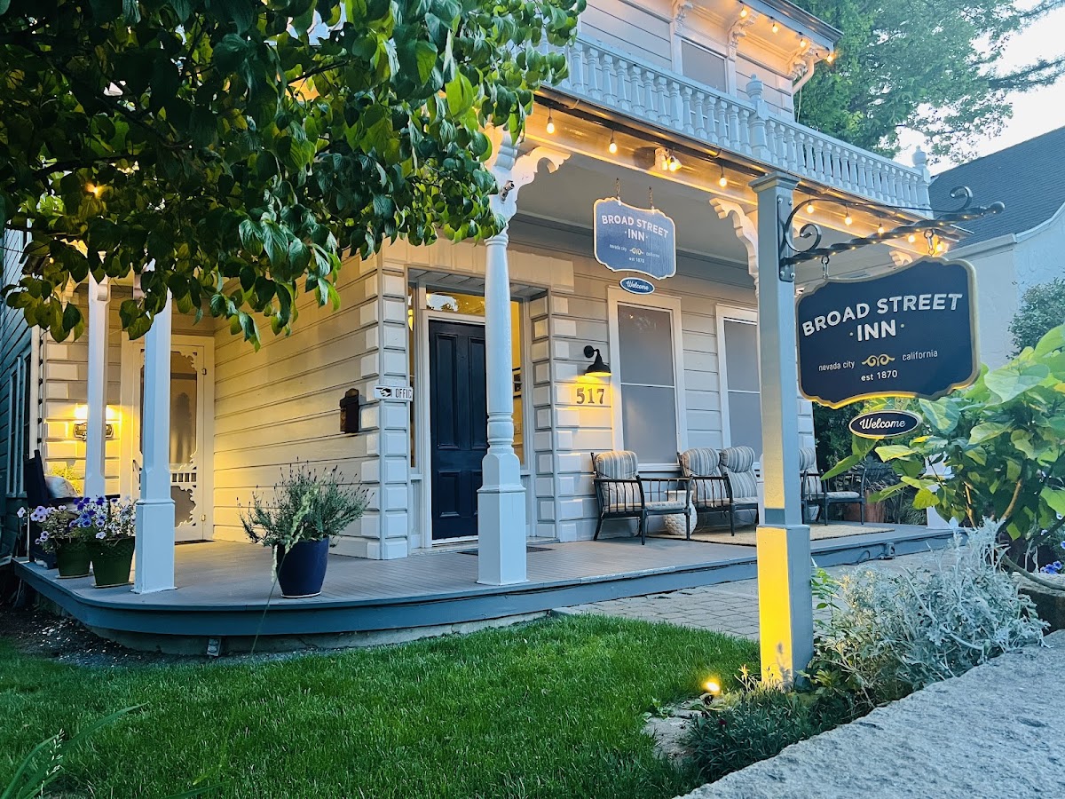 Broad Street Inn