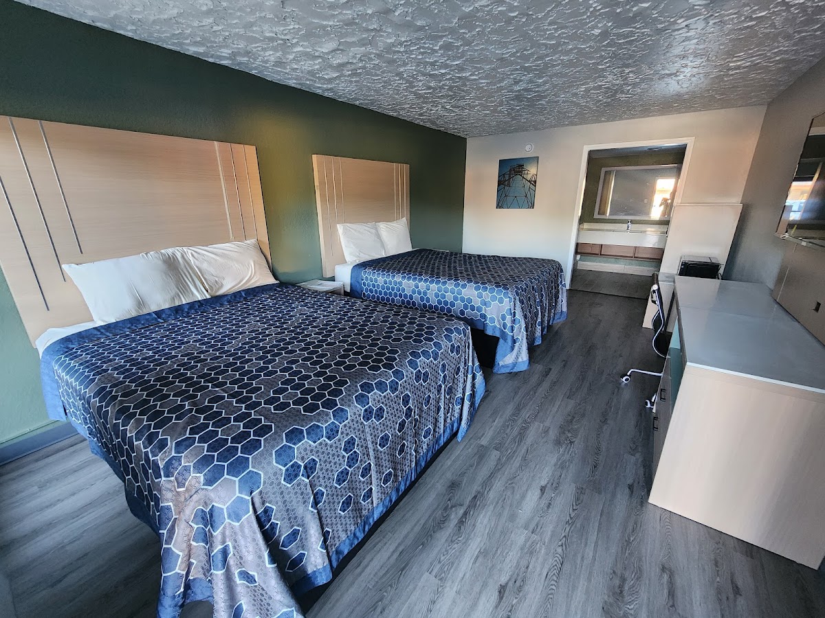 Americas Best Value Inn Longview photo 2
