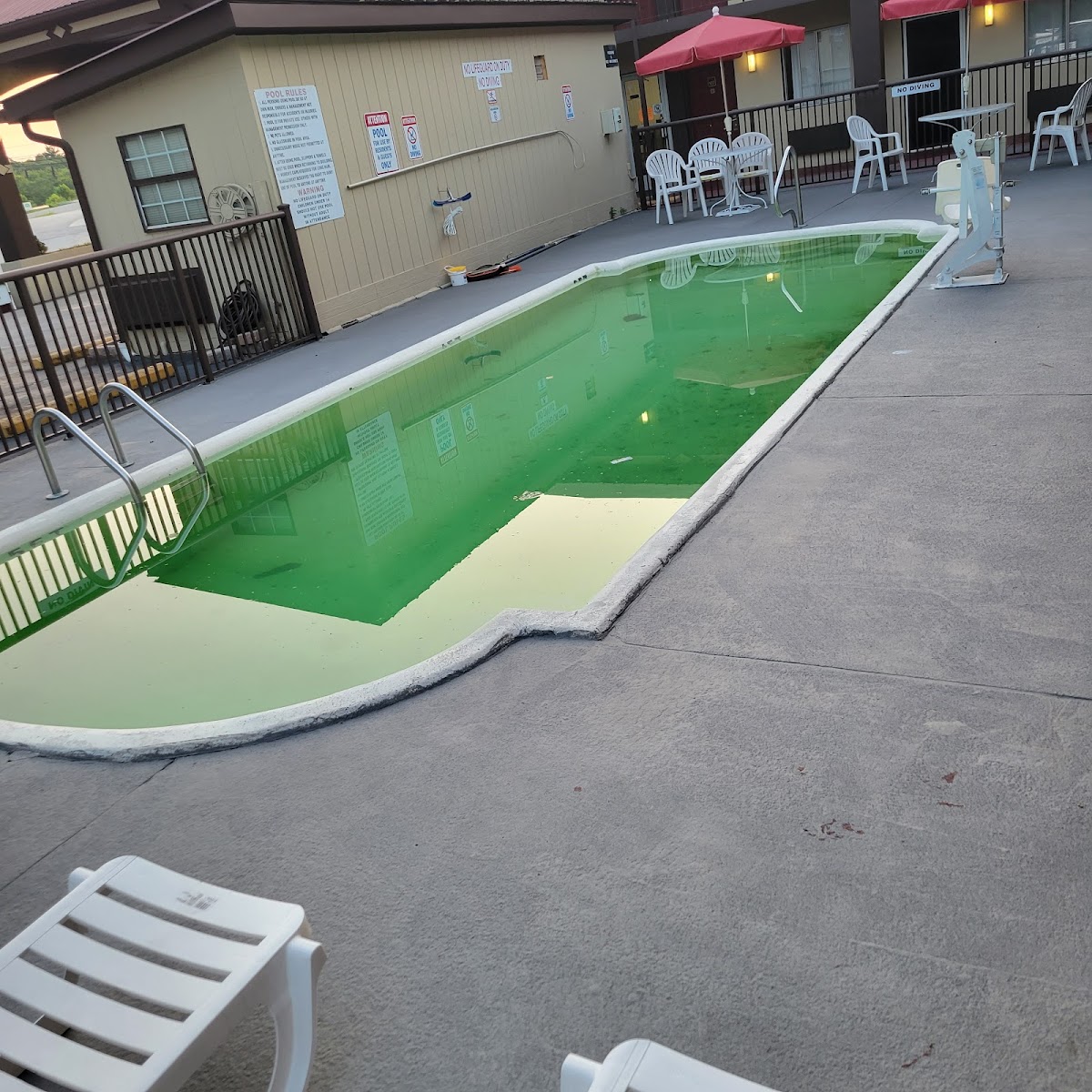Red Roof Inn Crossville photo 3
