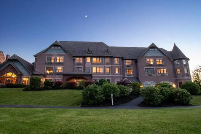 Belhurst Castle and Winery