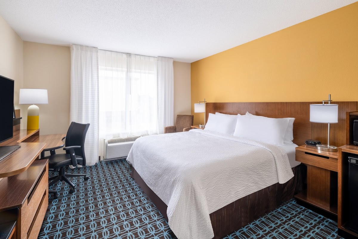 Garner Hotel Macon West by IHG photo 2