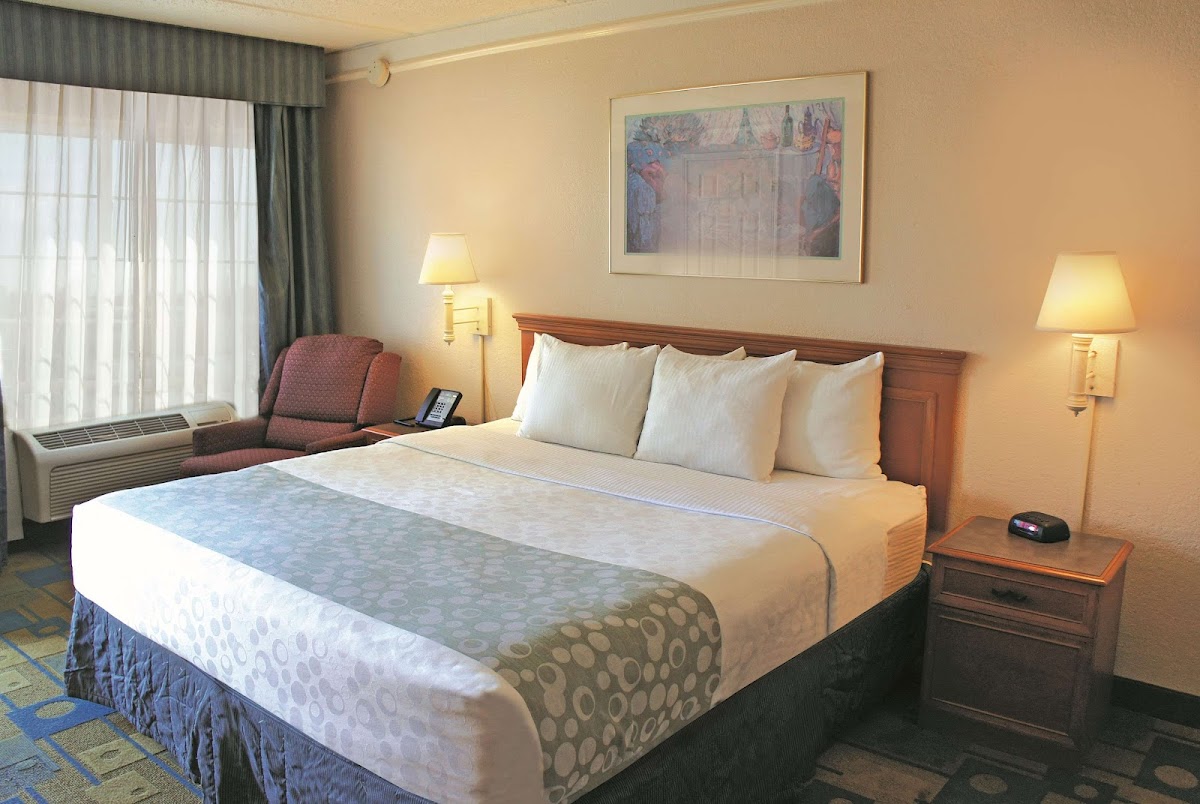 La Quinta Inn by Wyndham Clute Lake Jackson photo 2