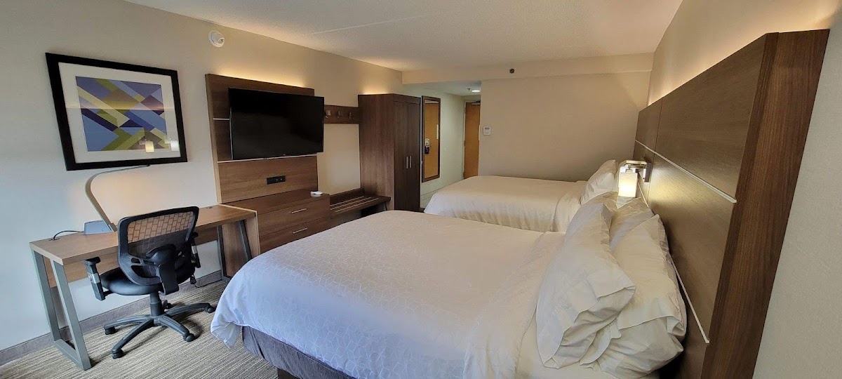 Holiday Inn Express Edgewood-Aberdeen-Bel Air by IHG photo 2