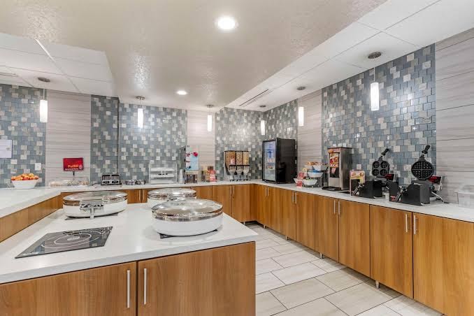 Best Western Plus Waterloo & Cedar Falls photo 3