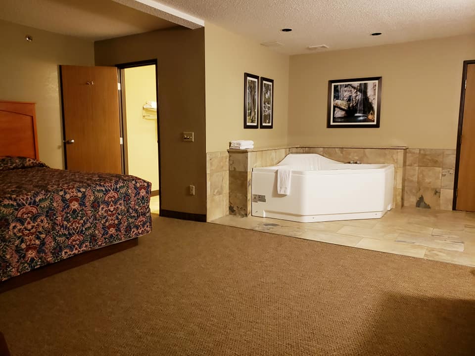 Carrington Inn & Suites photo 2