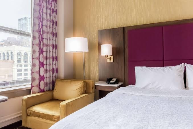 Hampton Inn Majestic Chicago Theatre District photo 2