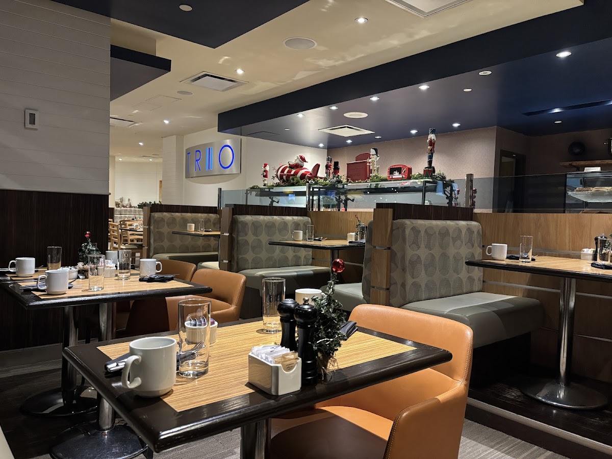 Delta Hotels Beausejour photo 2