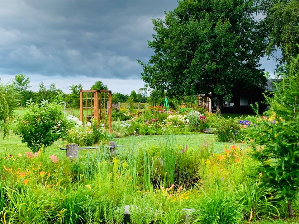Le jardin de Stéphanie / entre fleuve et montagne