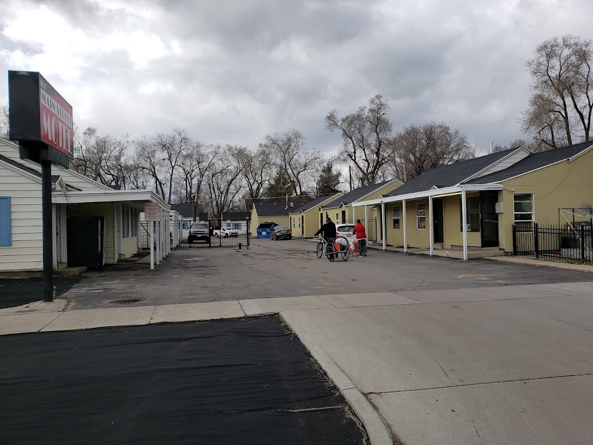 Main Street Motel photo 2