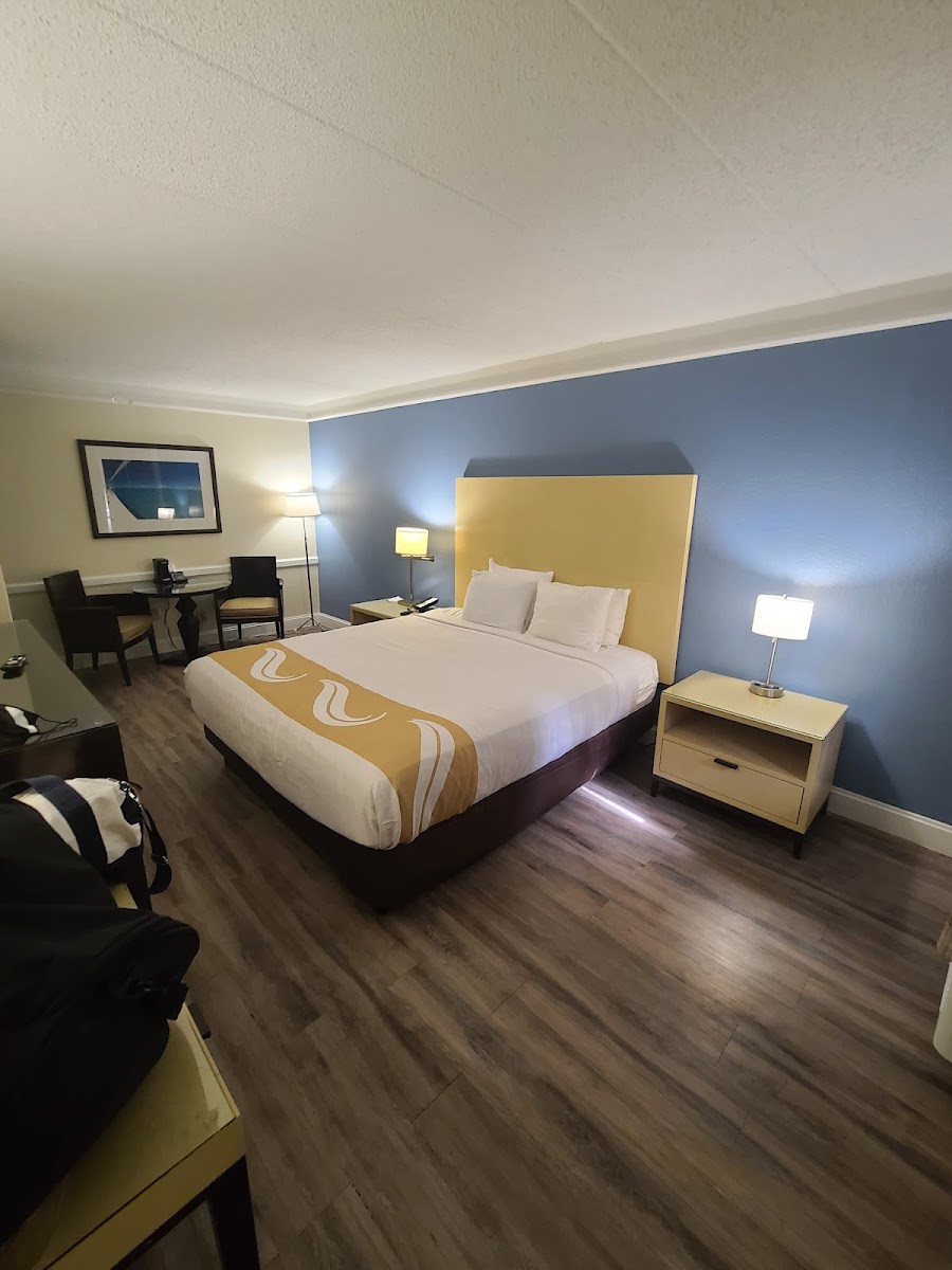 Quality Inn Hampton - Newport News photo 2