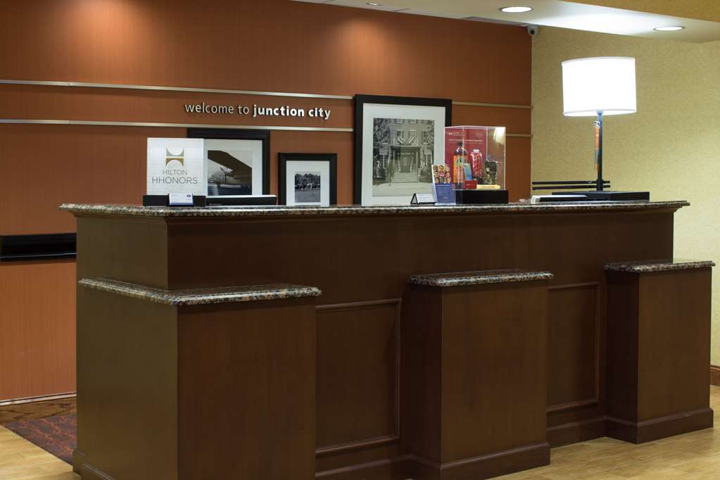 Hampton Inn Junction City photo 3