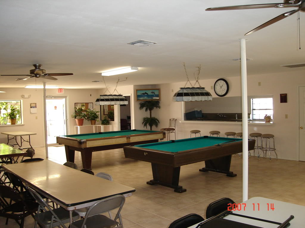 Dolphin Motel & RV Park photo 3