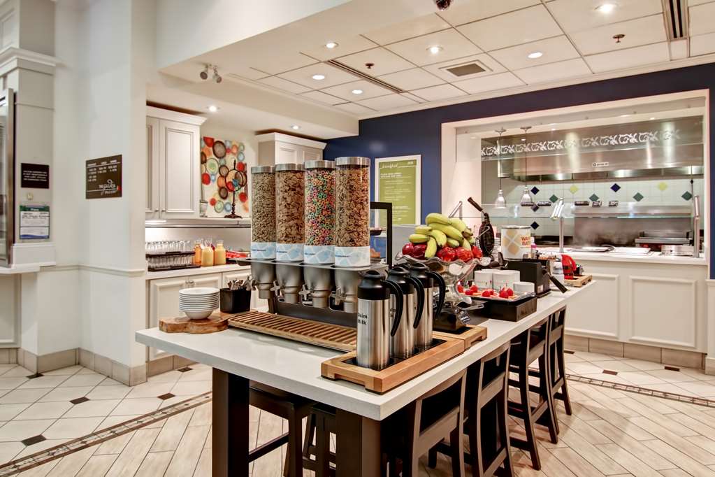Hilton Garden Inn Toronto/Mississauga photo 3