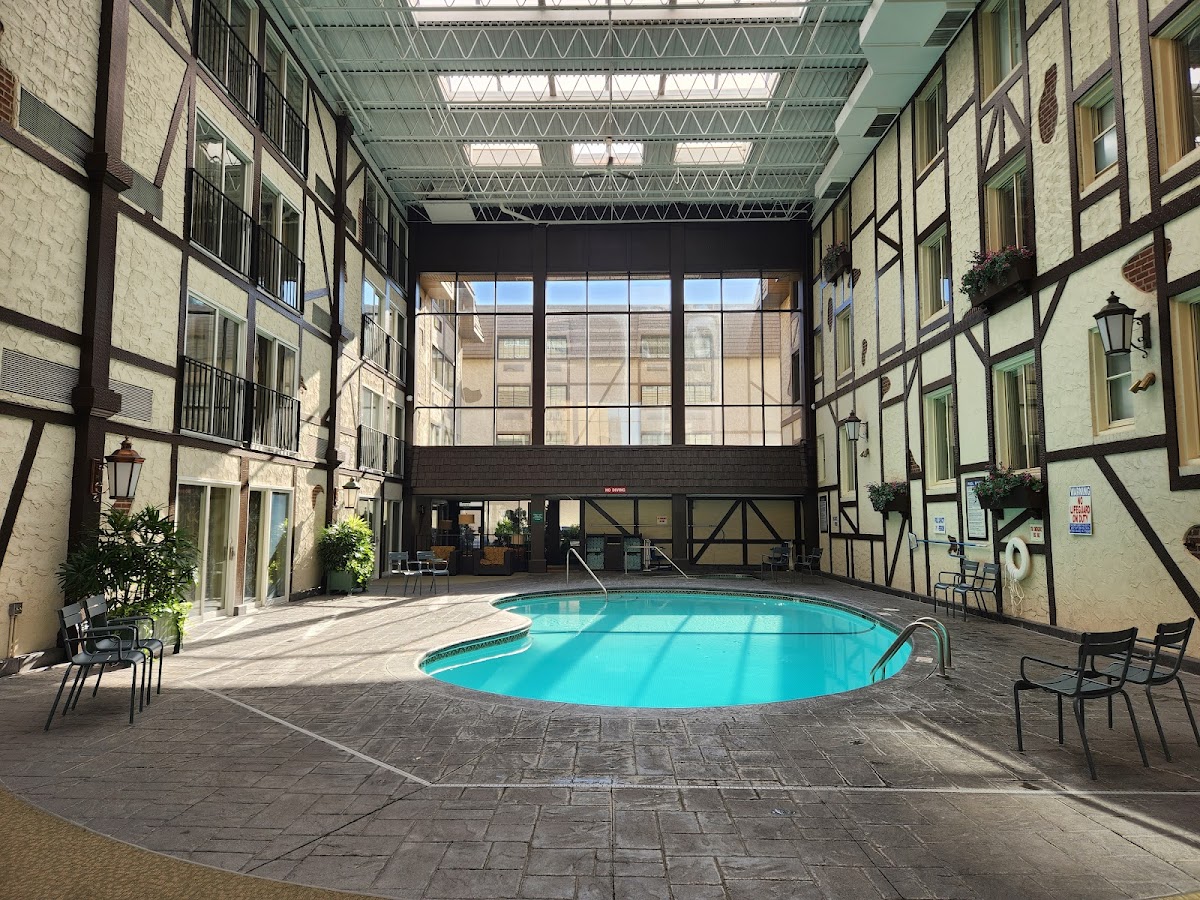 Best Western Plus The Normandy Inn & Suites photo 3