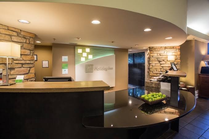 Holiday Inn & Suites St. Paul - Lake Elmo, an IHG Hotel photo 3