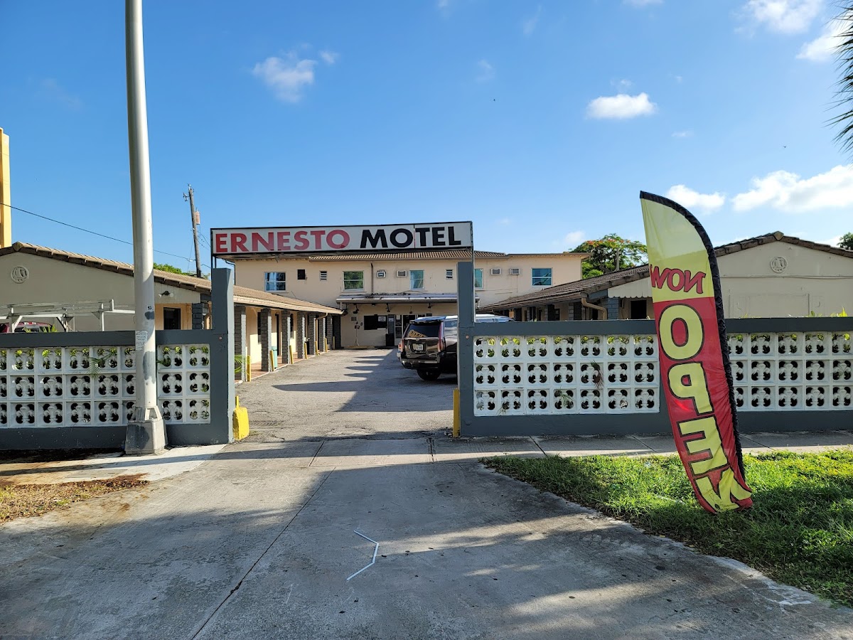 Ernesto Motel