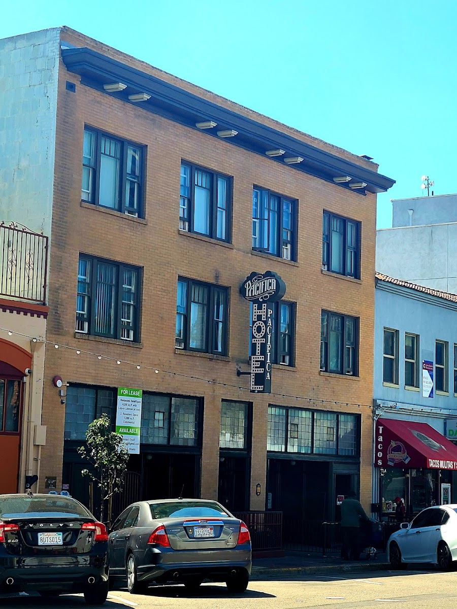 Pacifica Hotel