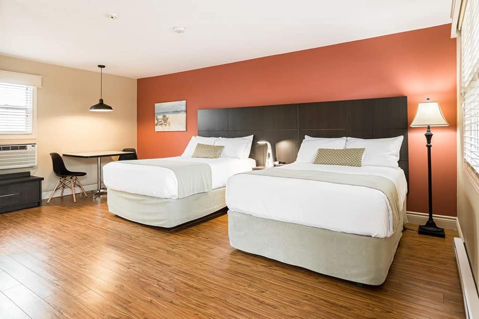 Parlee Beach Motel photo 2