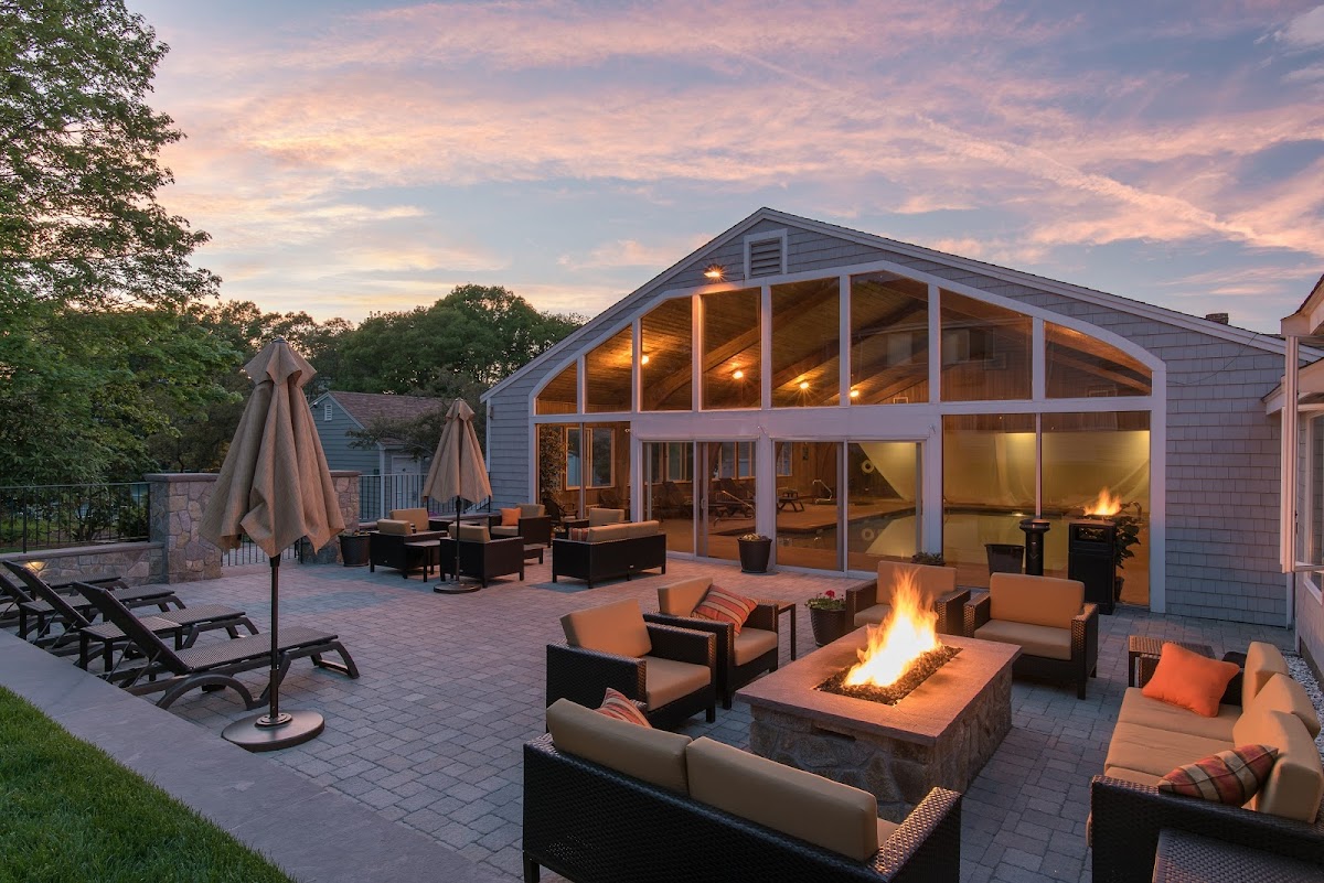 Rockport Inn & Suites