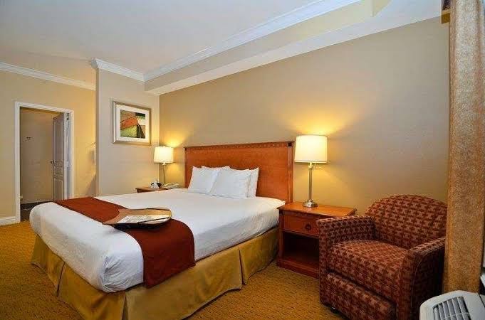 Best Western Plus Kingsland photo 3