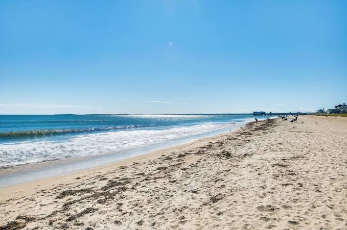 Beachfront Condominium Association photo 2