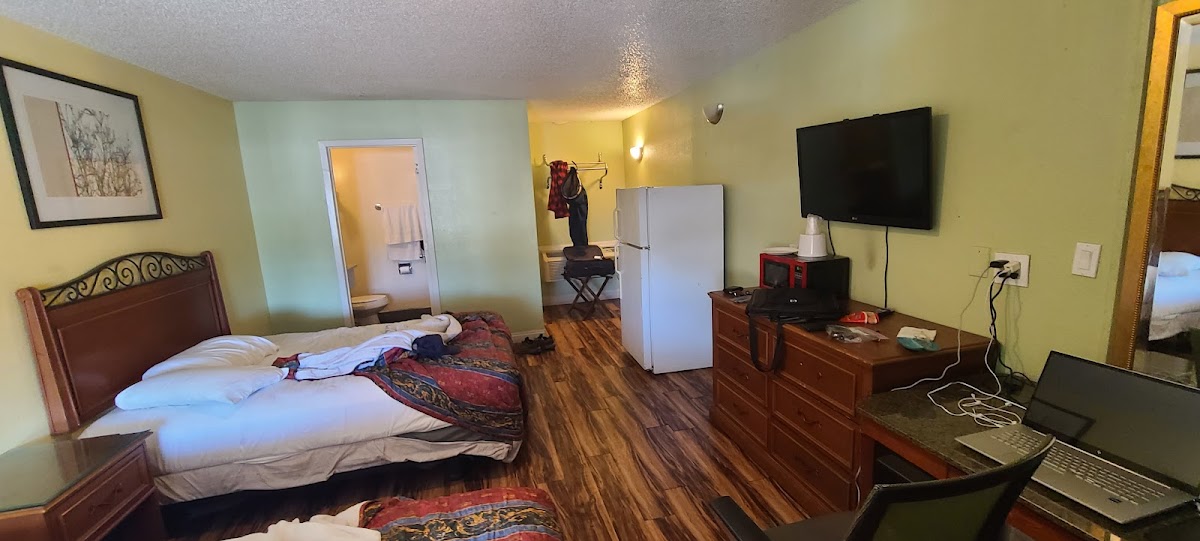 Vince's Motel photo 2