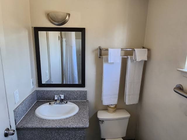 Vince's Motel photo 3
