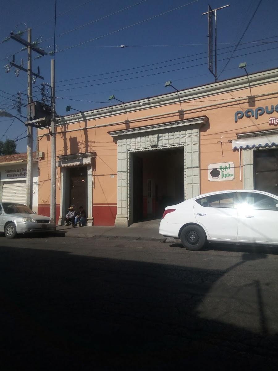 Hotel Típico photo 2