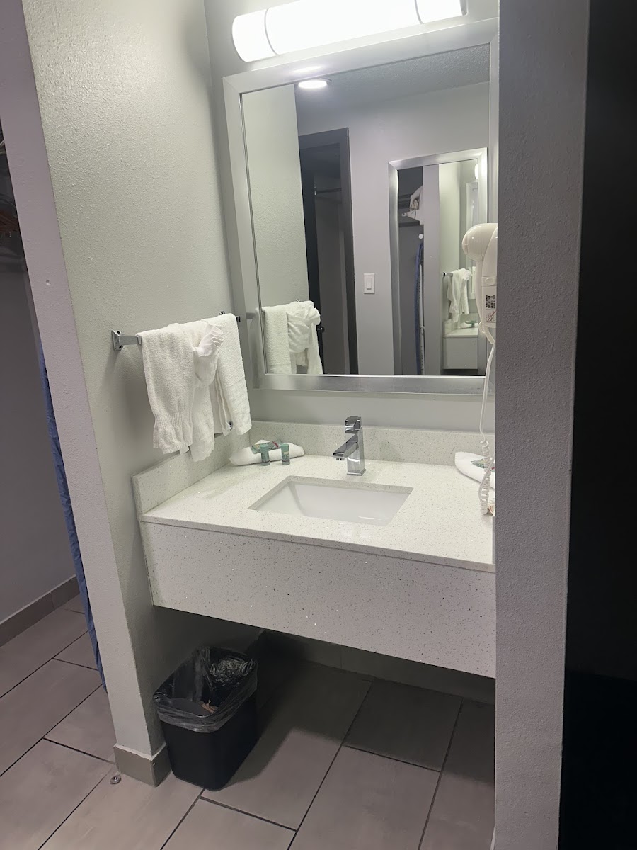 Best Western Historic Frederick photo 2