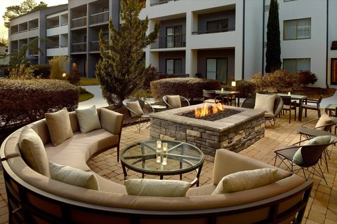 Courtyard by Marriott Greenville Haywood Mall